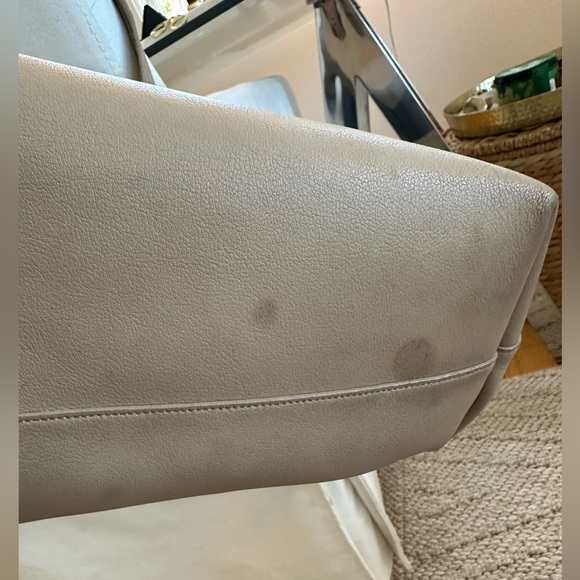 Authentic Saint Laurent East West Large Tote - Well Worn with Pouchette - Picture 8 of 14